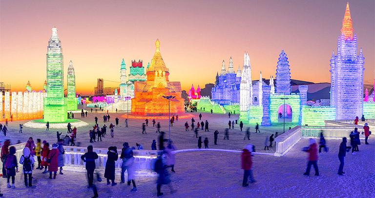 Harbin Ice and Snow World - Un Disneyland de glace coloré