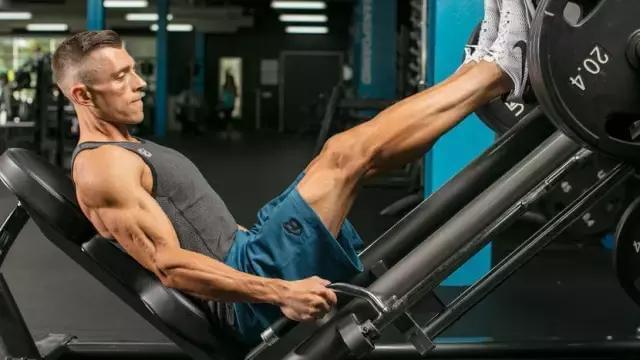 Quel équipement peut être utilisé pour entraîner les muscles des jambes? Quels sont les meilleurs exercices d'entraînement musculaire des jambes?
