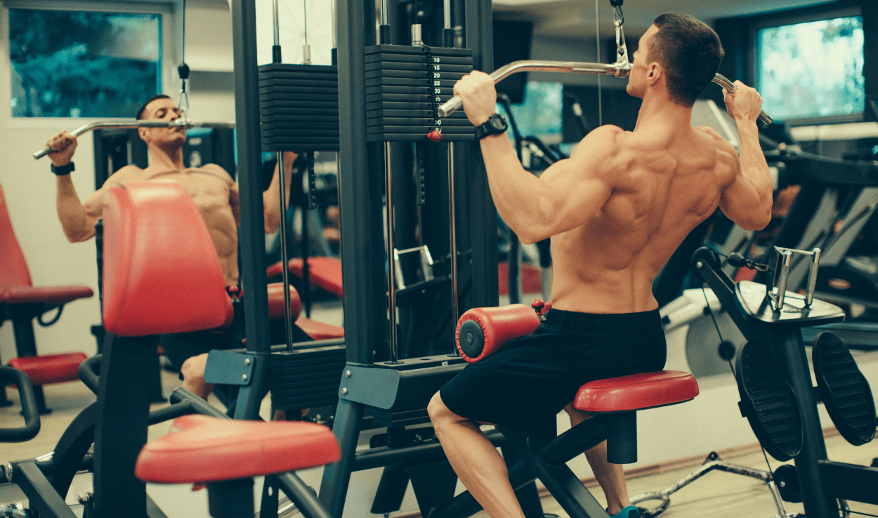 Comment utiliser la machine Lat Pulldown pour entraîner les muscles de votre dos